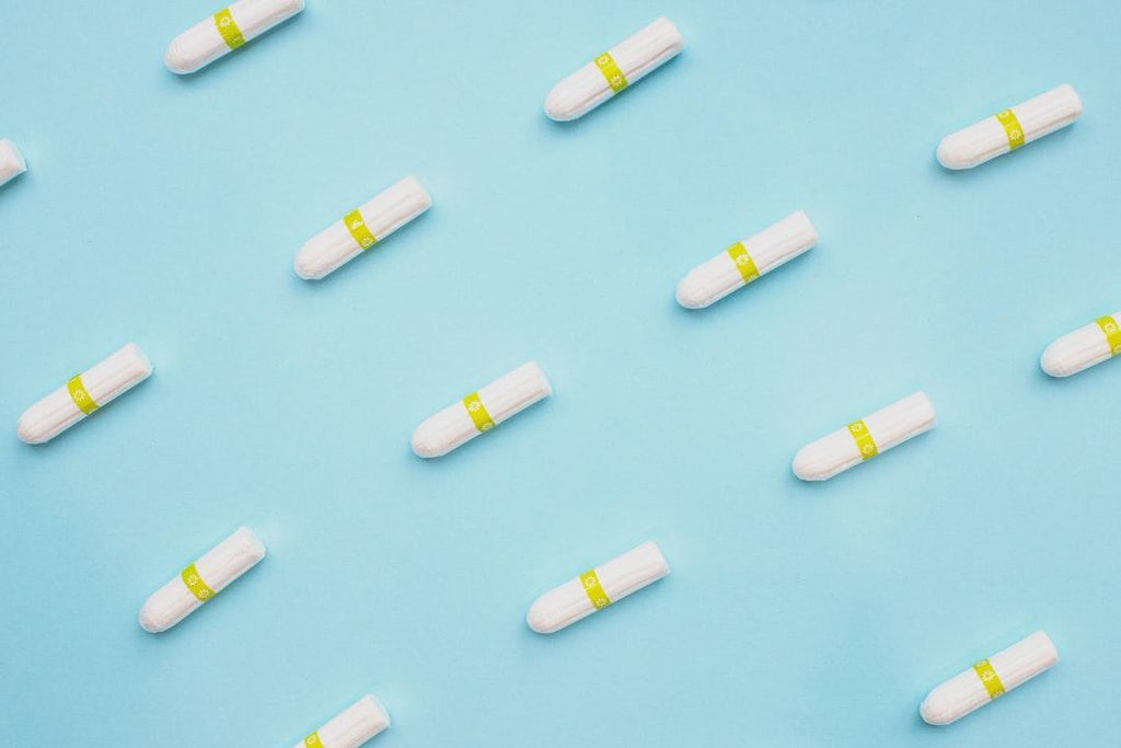 Why You Should Stop Using Tampons + Tampon Alternatives - The Brand hannah